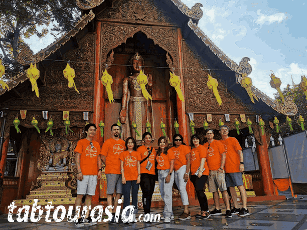 Master Fluids toured cultural landmarks through Team Building event in Chiang Mai.